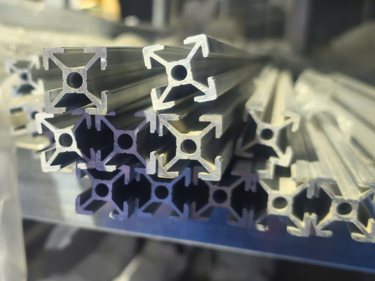 nhôm 20x20mm nhôm 20x20mm